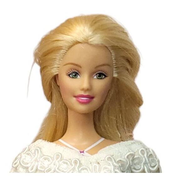 Trio of 2001 Palm Beach Barbies W/Swim Suits, PJ's, Shoes & Wedding Dresses - Picture 6 of 16